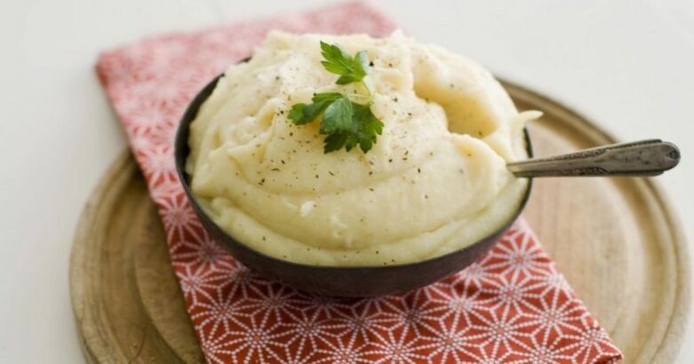 aardappelpuree voor het dieet 6 bloemblaadjes