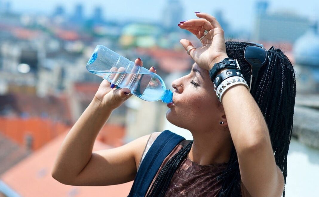 water drinken op een lui dieet
