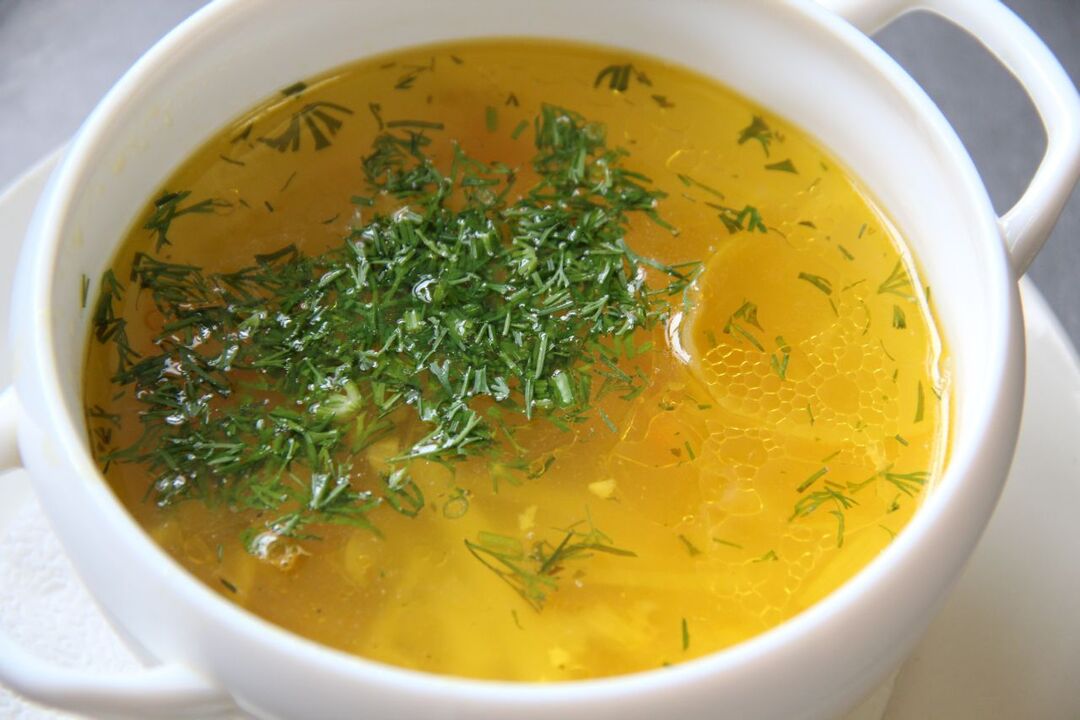 Thaise kippenbouillon voor degenen die het Dukan-dieet volgen